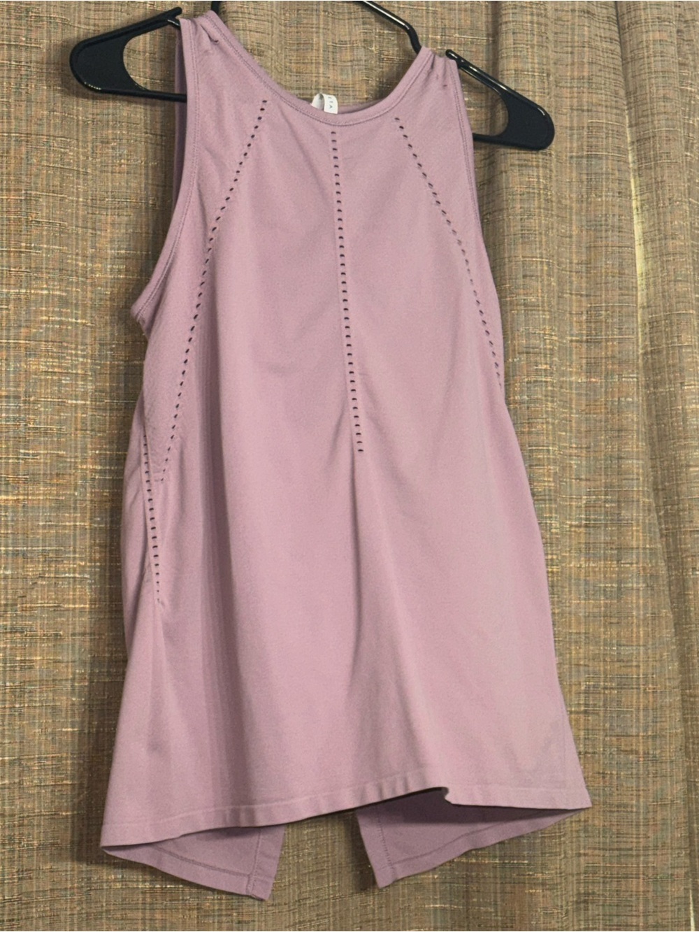 Athleta Sleeveless Lavender Eyelet Active Tank size XS EUC